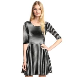 French Connection Striped Fit & Flare Mini Dresa Black White SZ 0